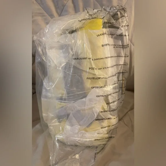 New Loungefly Peanuts Charlie Brown Mini Backpack - Picture 11 of 11